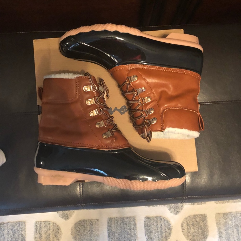 Sperry boots-cognac very light wear